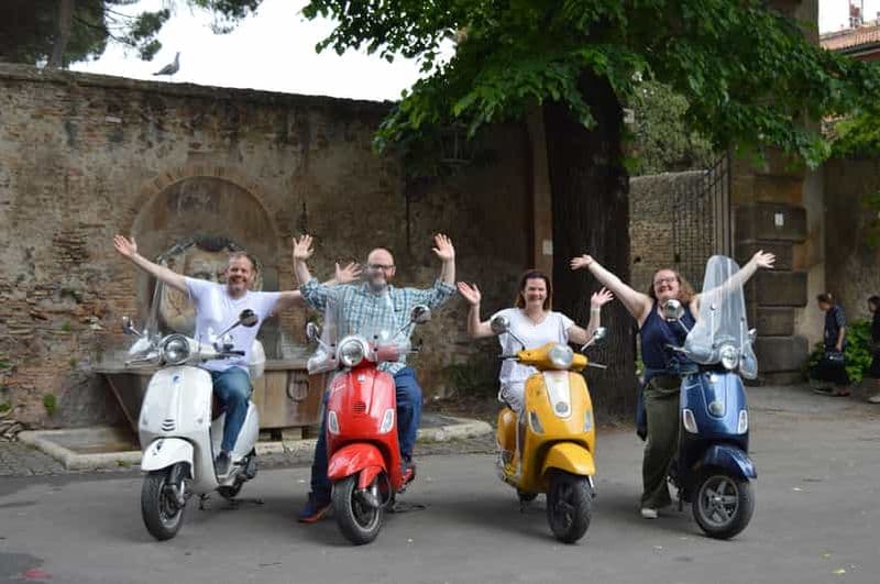 Billet Rome : visite en Vespa « When in Rome » avec dessert et photographie