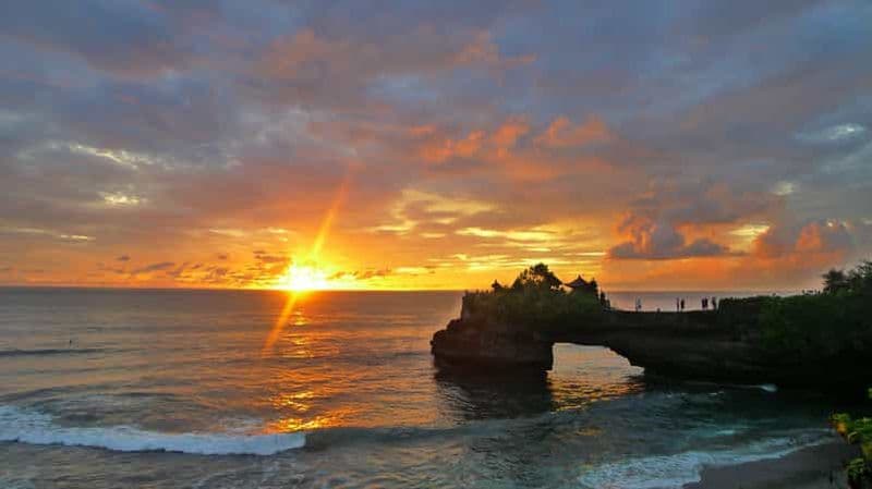 Bali : Visite d'une jounée à Ubud et au temple Tanah Lot au coucher du soleil