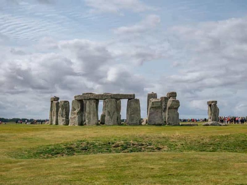 Stonehenge : visite d'une demi-journée partagée au départ de Bath pour 2 à 8 personnes