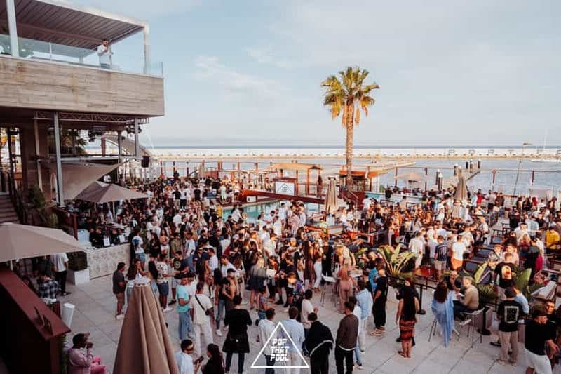 Billet Barcelone : Beach Club Pool Party avec DJ