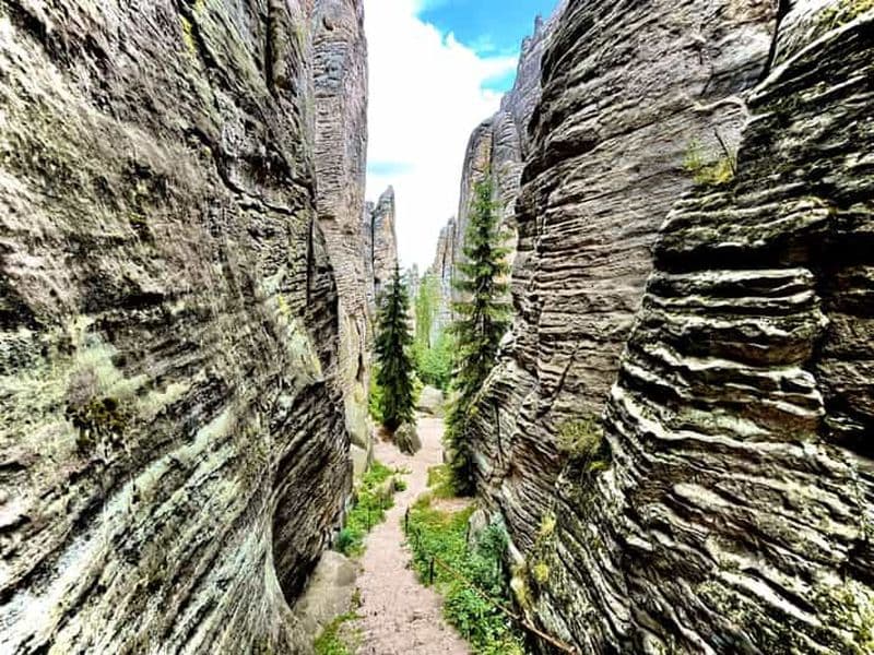 Billet Au départ de Prague : randonnée, château et brasserie dans le paradis bohémien