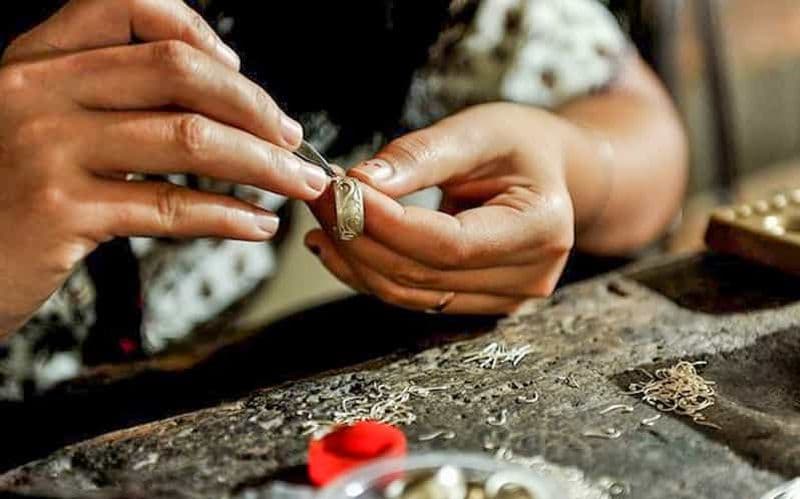 Billet Ubud : Cours de 3 heures de fabrication de bijoux en argent