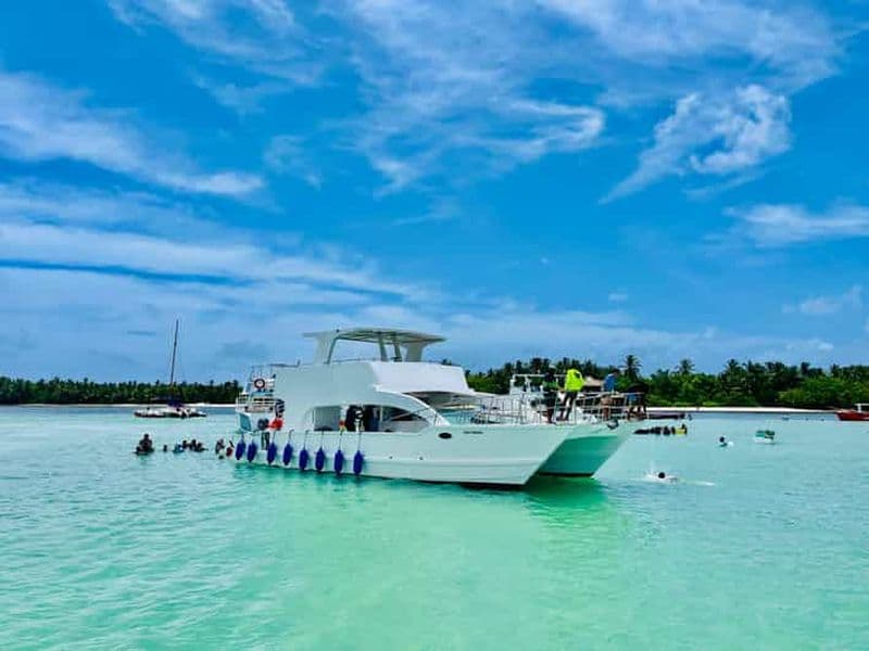 Croisière privée en catamaran à Punta Cana, open bar et plongée avec tuba
