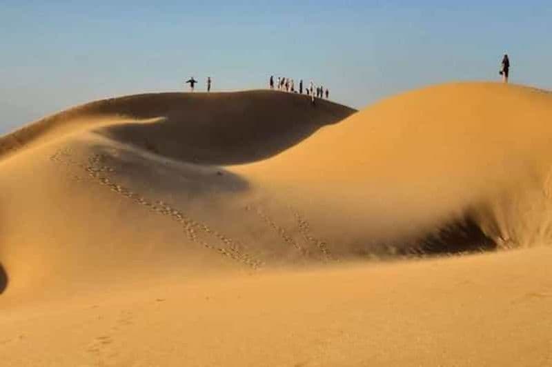 Agadir et Taghazout : Surf de sable et visite du canyon