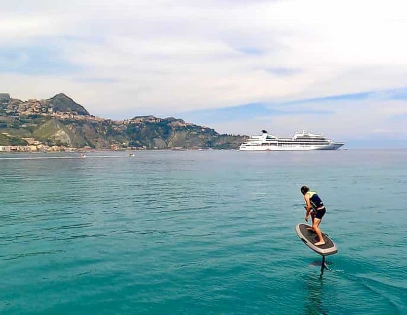 Billet Excursion en bateau E-Foil Electric Fliteboard Taormina-Giardini