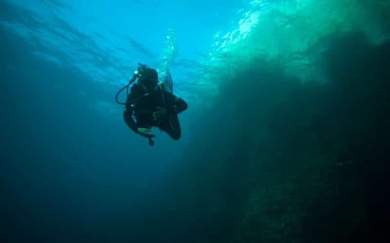 Parc national des Calanques - plongée avec masque et tuba et plongée sous-marine