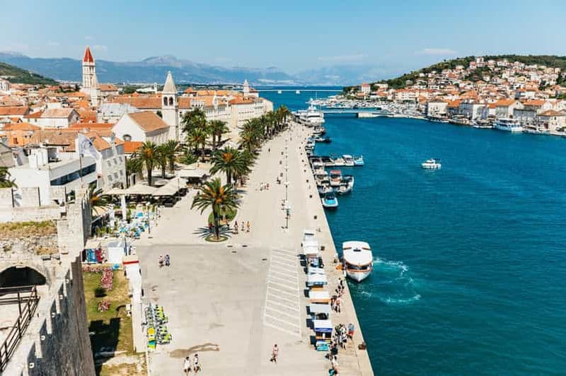 Split/Trogir : Lagon bleu et excursion en bateau à moteur dans les 3 îles