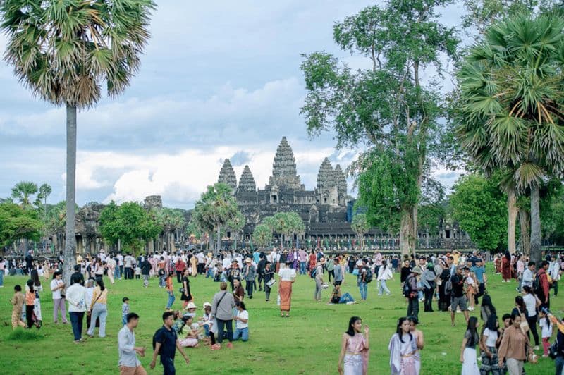 Siem Reap : Angkor Wat, village flottant, spectacle de danse Apsara