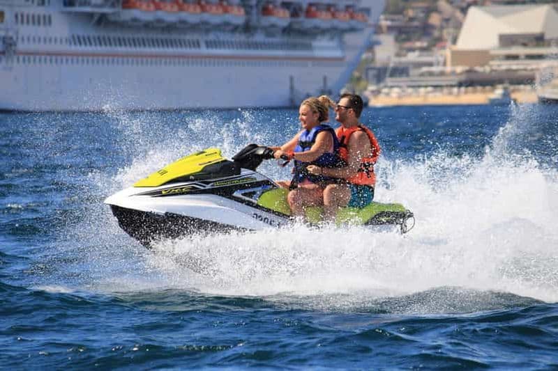 Billet Baie de Cabo San Lucas : Location guidée de 30 minutes de Jet Ski