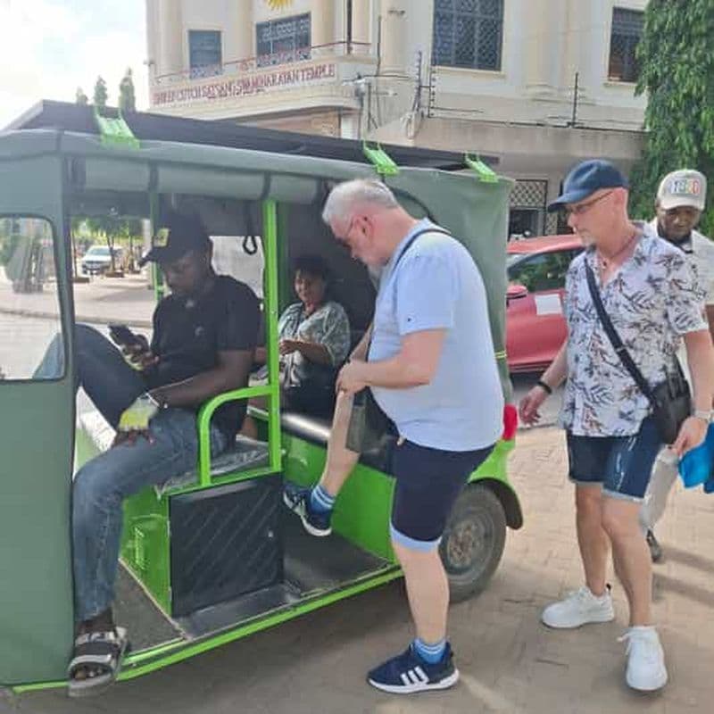 Billet MOMBASA : Fort Jesus, vieille ville, marché aux épices, temple de Shiva, trajet en tuktuk