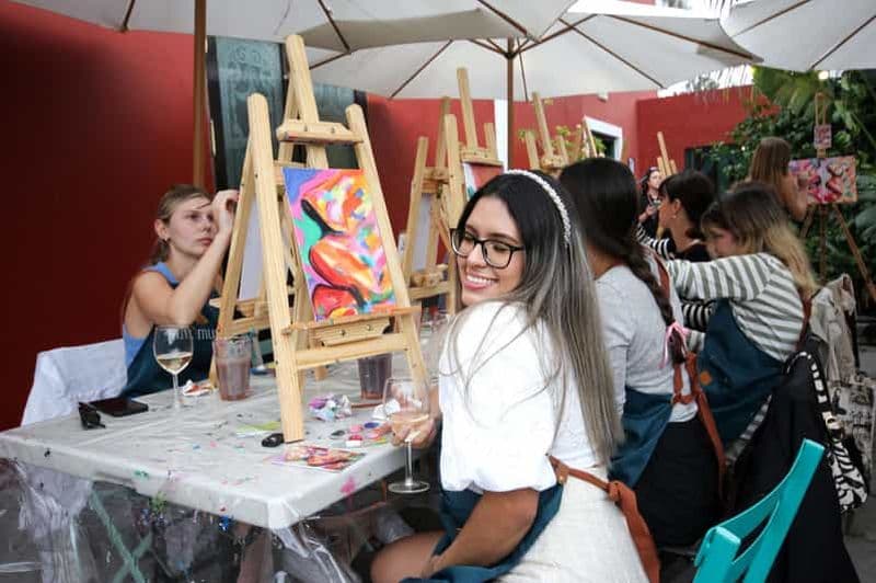 Billet Tenerife : Manifestations sur la peinture et le vin