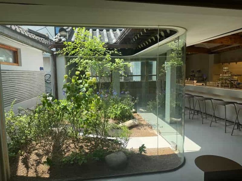 Billet Séoul : atelier de création de parfum dans un hanok