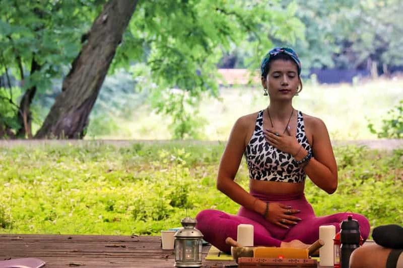 Billet Madrid : réveillez votre corps et votre esprit avec le yoga dans le parc du Retiro