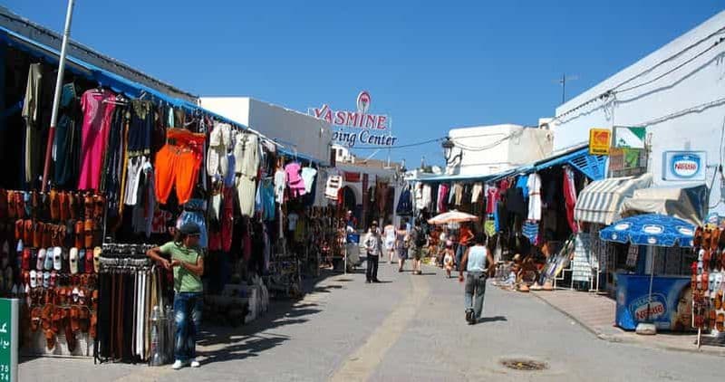 DJERBA : PROMENADE EN CALÈCHE JUSQU'AU MARCHÉ DE MIDOUN.