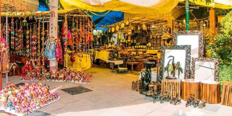 Delhi : Dilli Haat INA Les diverses cultures de l'Inde réunies en un seul endroit