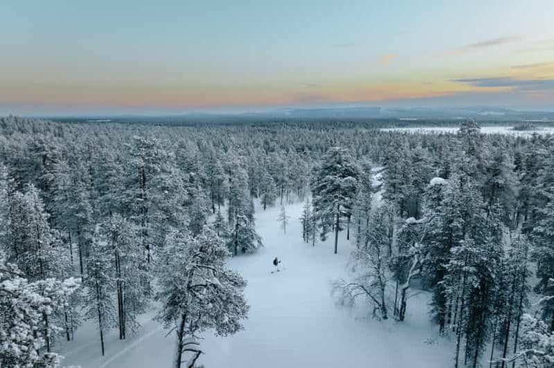 Pyhätunturi : Essayez le ski sauvage en Laponie finlandaise