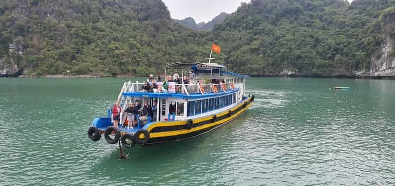Cat Ba : Lan Ha, baie de HaLong journée complète - vélo, kayak, déjeuner
