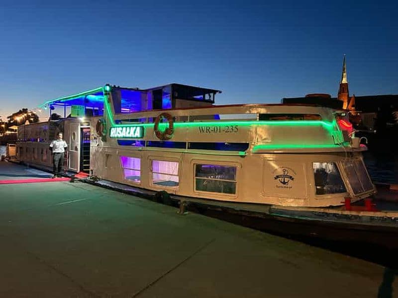 Wroclaw : croisière à bord d'un navire chauffé avec le Père Noël