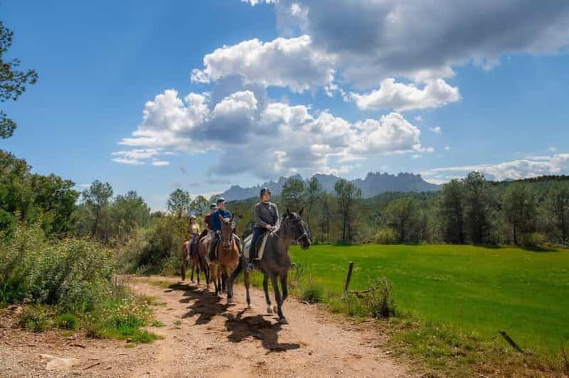 Depuis Barcelone : Excursion à cheval dans le parc national de Montserrat