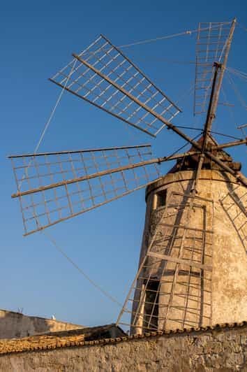 Billet Massage relaxant et gommage au sel de Trapani au coucher du soleil dans les salines