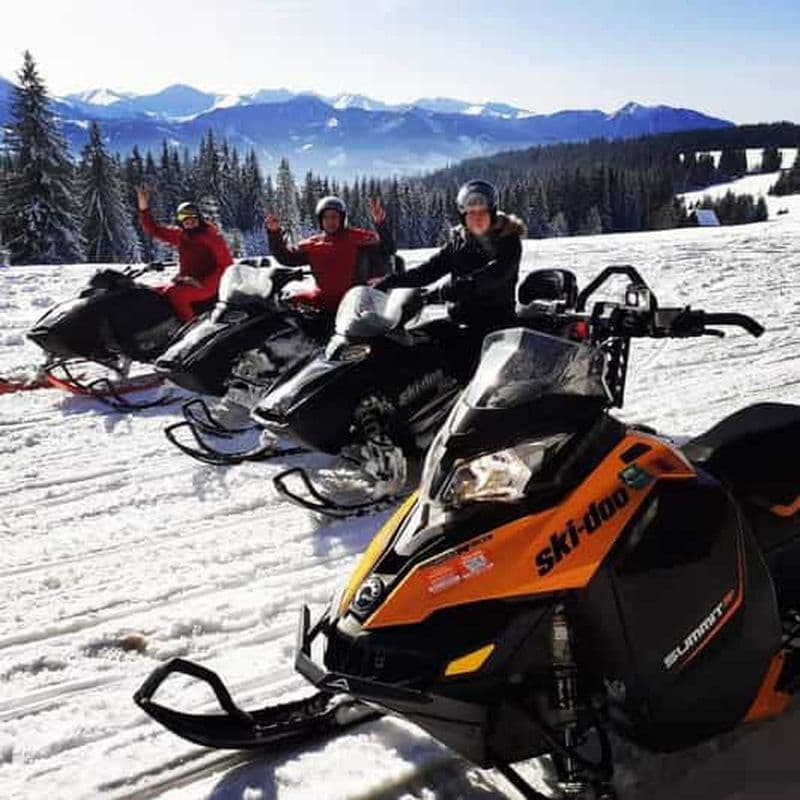 Billet Depuis Cracovie : Motoneige, Zakopane et bains de Chochołowskie