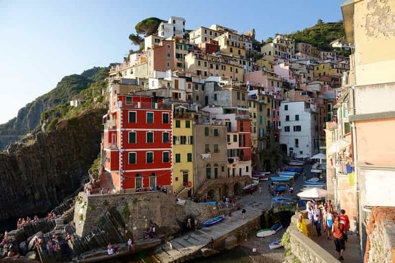 Florence : excursion d'une journée aux Cinque Terre avec randonnée en option ou visite de Pise