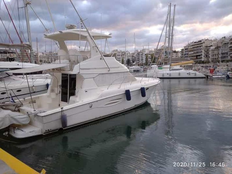 Grèce : location de bateau de croisière personnalisée avec skipper