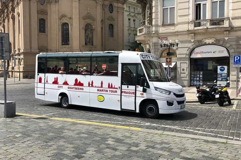 Billet Prague : Visite en bus du centre historique de la ville avec les principaux sites touristiques