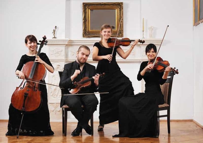 Cracovie : Concert de musique de Noël avec du vin