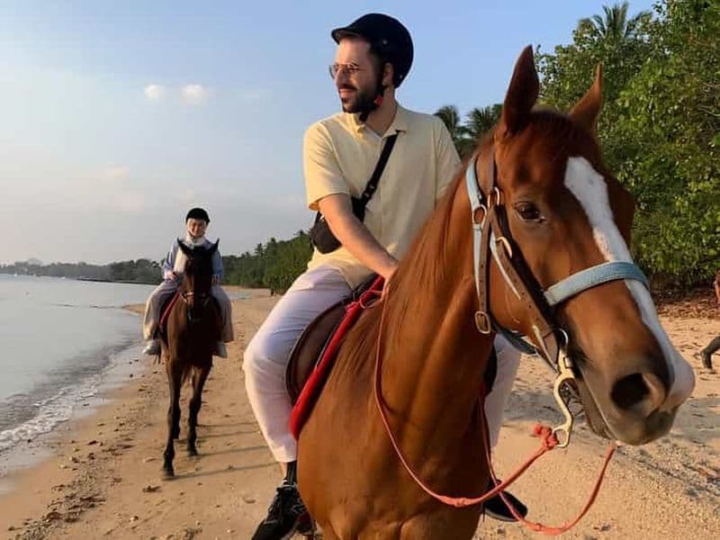 Krabi : Randonnée à cheval sur la plage de Klong Muang