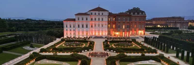 Au départ de Turin : visite nocturne du palais de Venaria en bus