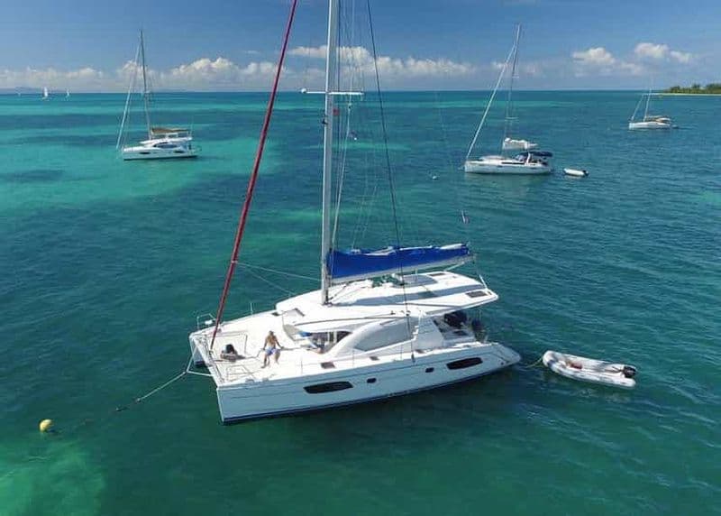 Saint-Martin : Croisière privée d'une journée en catamaran