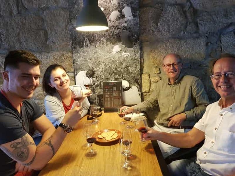 Porto : Visite à pied du porto et des vins du Douro avec dégustations
