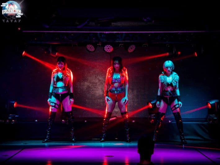 Spectacle de danse passionnant dans une boîte de nuit à Roppongi ! Amateurs de vie nocturne !