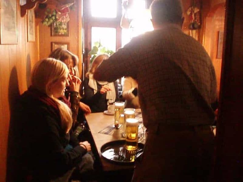 Nuremberg : Tournée des bars pour les enterrements de vie de jeune fille et de garçon