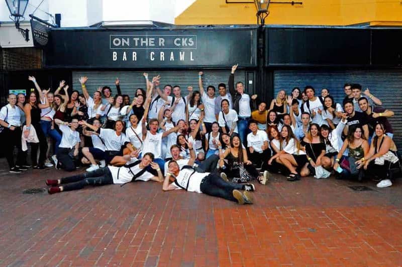 La meilleure tournée des bars d'Édimbourg : Shots gratuits, réductions, photos