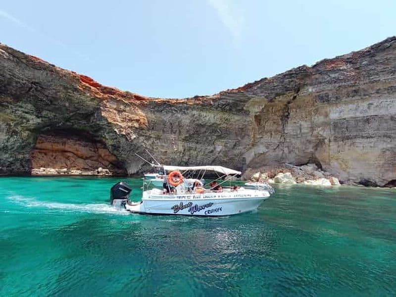 Mellieha : 13h00 Tour des grottes de Comino en bateau à moteur 2h Lagon bleu