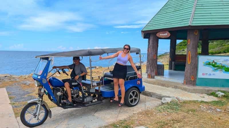 Billet Depuis Pattaya : Excursion d'une journée sur l'île de Koh Sichang en tuktuk