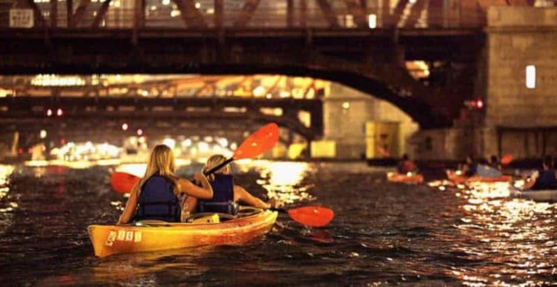 Chicago : visite nocturne en kayak sur les traces des fantômes et des gangsters