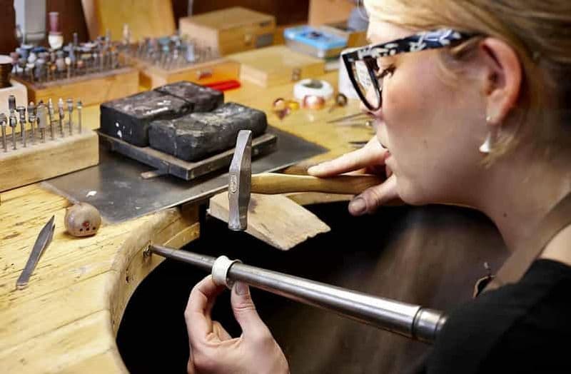 Cours d'artisanat d'argent à Ubud : Créez des bijoux uniques à Bali