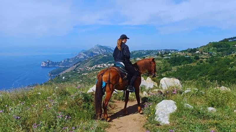 Sorrente : balade à cheval de 3 heures sur la péninsule de Sorrente