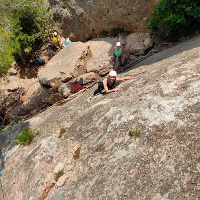Barcelone : excursion d'une journée d'escalade à Montserrat