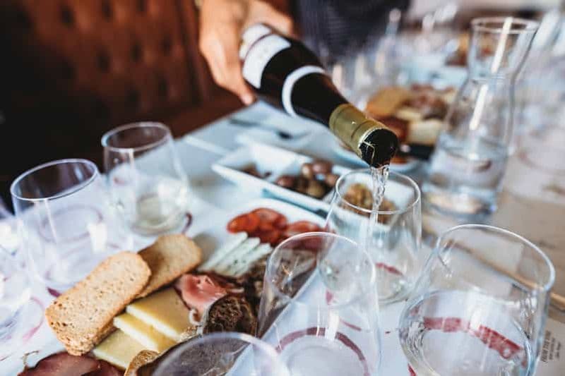 Lisbonne : Dégustation de vins et fromages portugais avec déjeuner