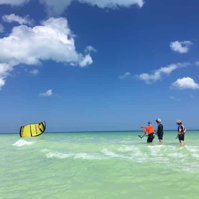 Holbox : Cours privé de kitesurf (9 heures)