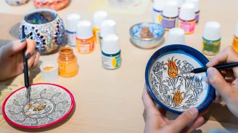 Brisbane : Cours de peinture et de dégustation d'assiettes et de bols en céramique