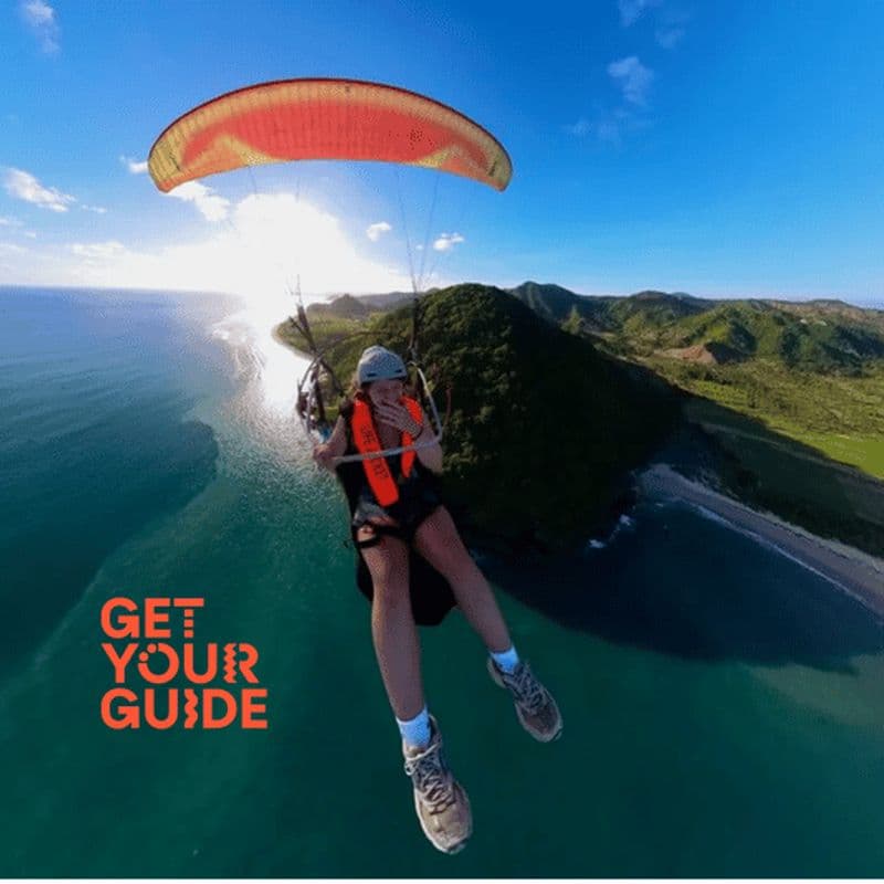 Lombok : parapente en tandem avec pilote, grotte et village