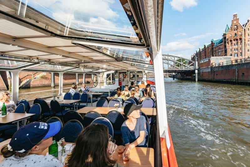 Hambourg : Croisière sur le port avec vin et fromage