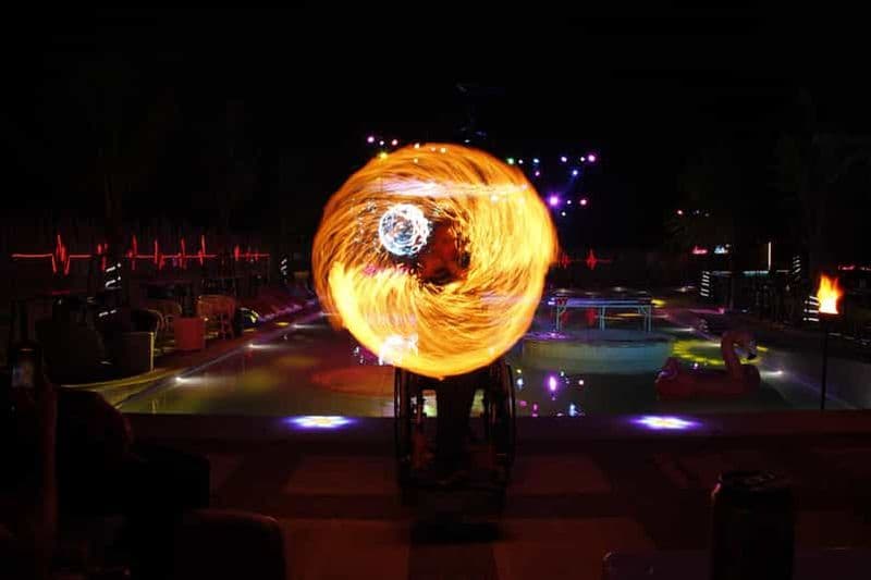 Krabi : tournée des bars estivale avec spectacle de feu