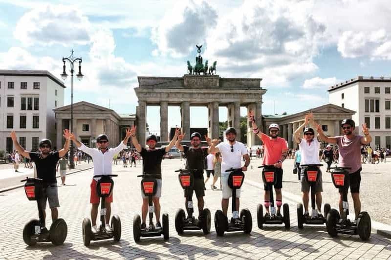Berlin : Visite en Segway énergisante de 2 heures le matin