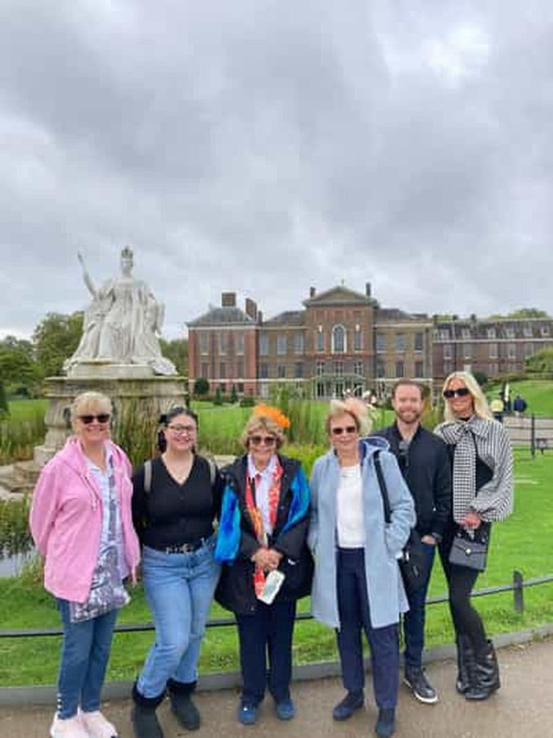 Londres : Visite VIP des jardins du palais de Kensington et High Tea royal